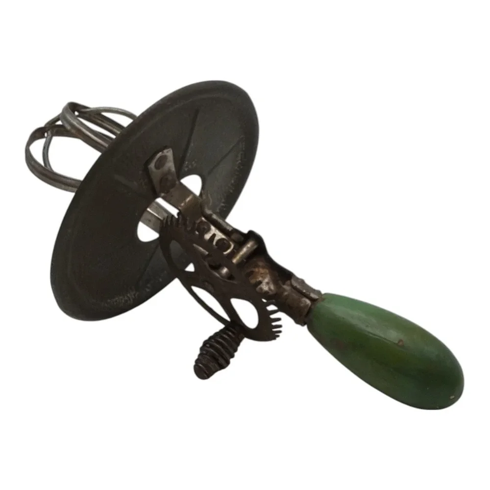 A&J Hand-Crank Egg Beater Green Handle USA pat. 1923